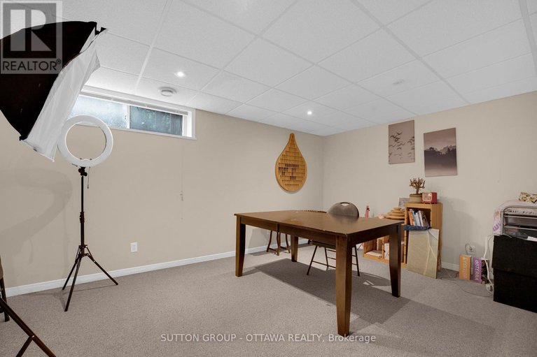 28625927/8-dunn-street/beaverbrook/ottawa/ontario/K2K3J8_37