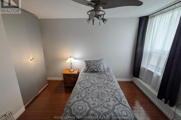 29371242/309-665-bathgate-drive/carson-meadows/ottawa/ontario/K1K3Y4_16