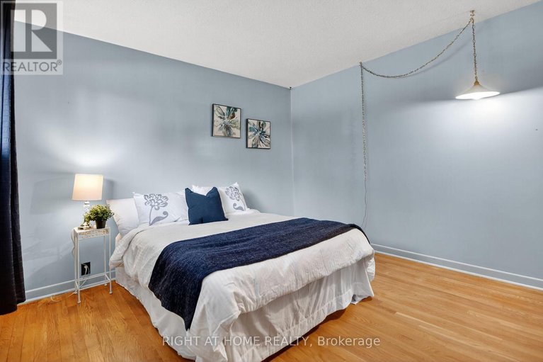 28954336/6-higwood-drive/borden-farmstewart-farmcarleton-heightsparkwood-hills/ottawa/ontario/K2E5K7_17