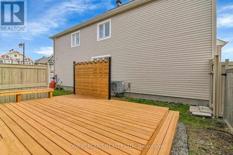 28279096/899-fameflower-street/half-moon-bay/ottawa/ontario/K2J6H3_31