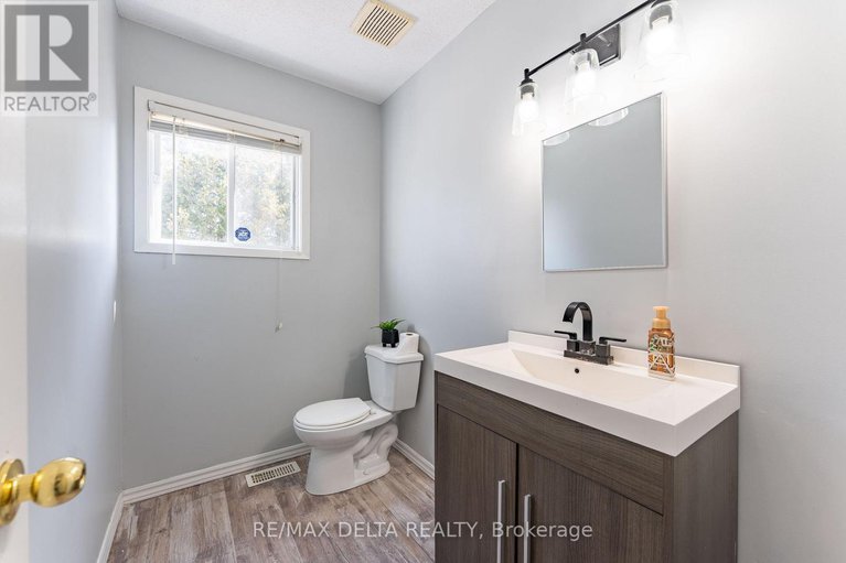 28376418/271-bonavista-street/town-of-rockland/clarence-rockland/ontario/K4K1N8_17