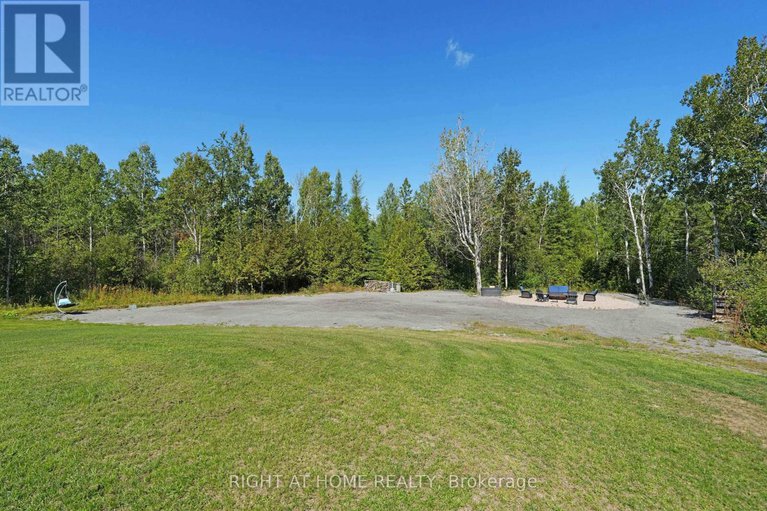 28818573/8833-copeland-road/btwn-franktown-rd-fallowfield-rd/ottawa/ontario/K0A1B0_37