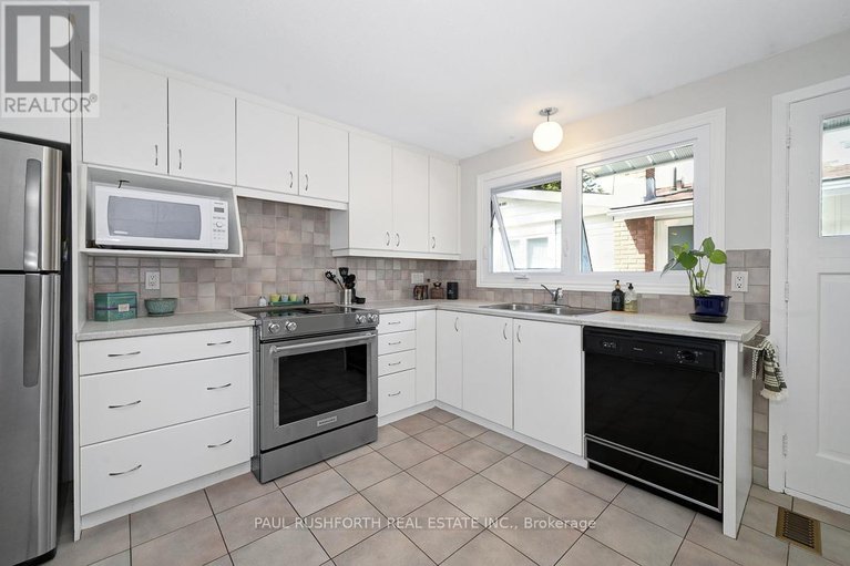 28910638/2421-ogilvie-road/beacon-hill-north/ottawa/ontario/K1J7N3_12
