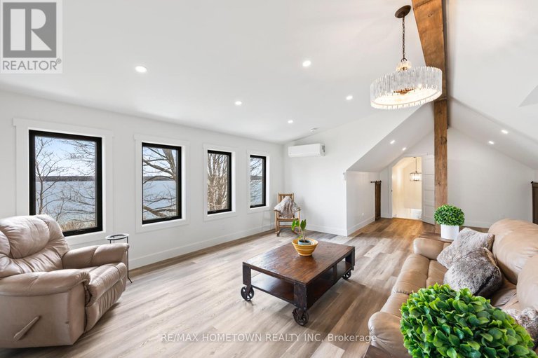 28870188/5-shoreside-way/augusta-twp/augusta/ontario/K6V5T1_29