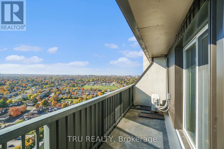 27763193/ph8-900-dynes-road/ottawa/ontario/K2C3L6_15