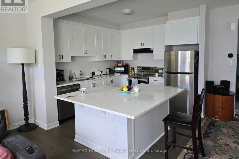 28413507/610-fenwick-way/stonebridge/ottawa/ontario/K2J7E5_8