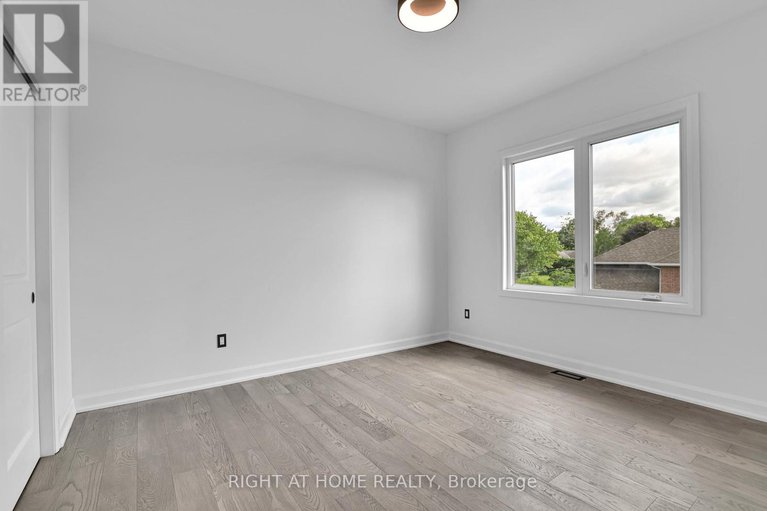 28825536/103-fieldrow-street/meadowlandscrestview/ottawa/ontario/K2G2Y8_23