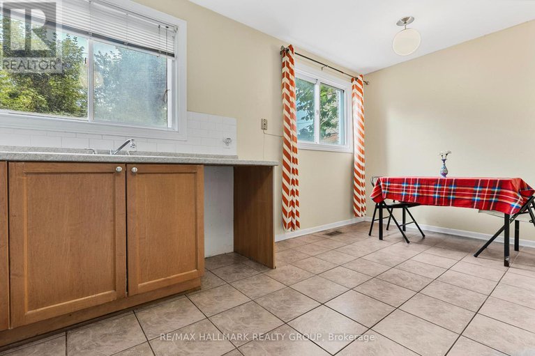 28840773/2666-regina-street/britannia/ottawa/ontario/K2B6X8_14