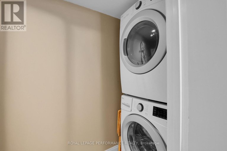 29432607/2708-545-st-laurent-boulevard/viscount-alexander-park/ottawa/ontario/K1K4H9_21