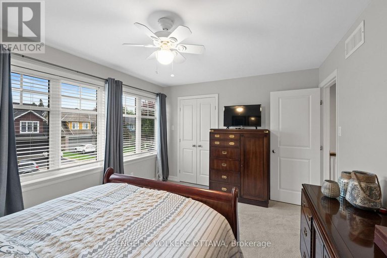 28926849/511-erinwoods-circle/stonebridge/ottawa/ontario/K2J5M5_28