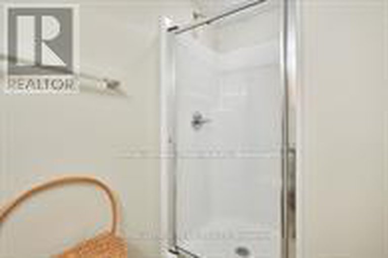 28713379/1704-234-rideau-street/sandy-hill/ottawa/ontario/K1N0A9_20