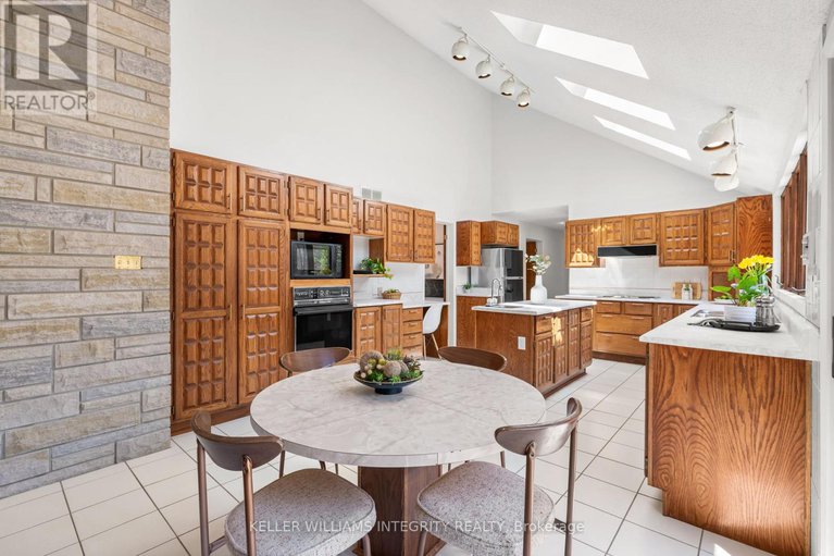28227468/108-margaret-anne-drive/huntley-ward-south-east/ottawa/ontario/K0A1L0_16