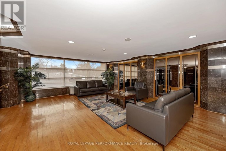 29480330/1512-2760-carousel-crescent/emerald-woodssawmill-creek/ottawa/ontario/K1T2N4_5