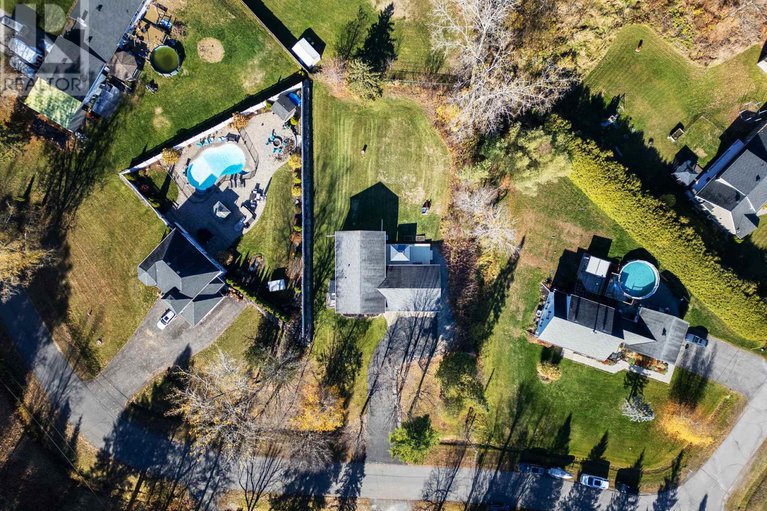 29050098/2605-pierrette-drive/cumberland-estates/ottawa/ontario/K4C1B6_45