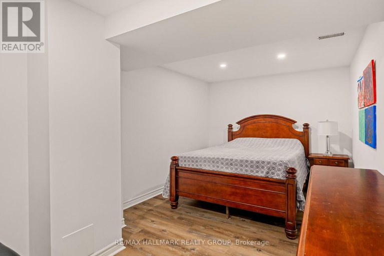 28760262/41-smoketree-crescent-e/stittsville-north/ottawa/ontario/K2S2B8_35
