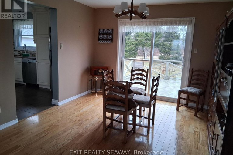 29541382/5514-county-road-16-road-n/iroquois/south-dundas/ontario/K0E1K0_14