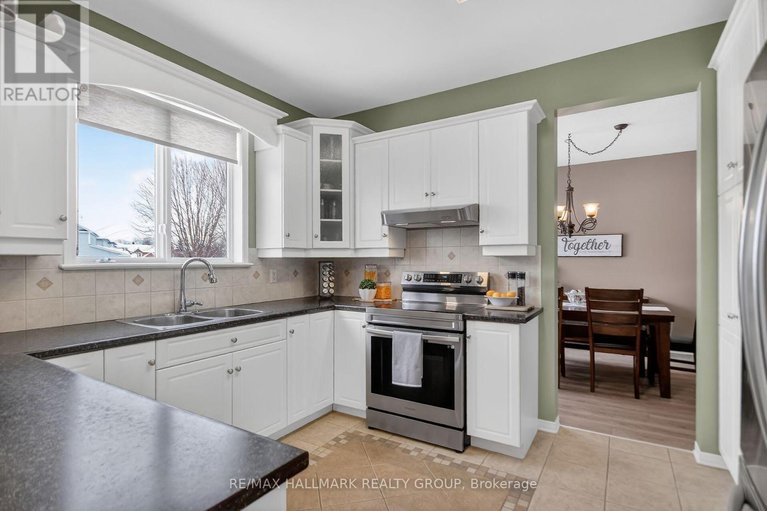 29279134/355-west-ridge-drive/stittsville-south/ottawa/ontario/K2S2G8_3