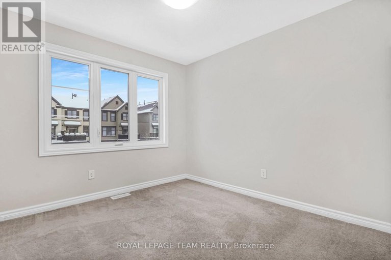 29350506/918-kilbirnie-drive/half-moon-bay/ottawa/ontario/K2J6G2_27