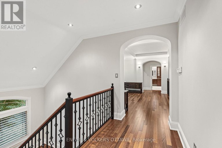 28965812/5800-queenscourt-crescent/manotick-east-to-manotick-station/ottawa/ontario/K4M1K3_25