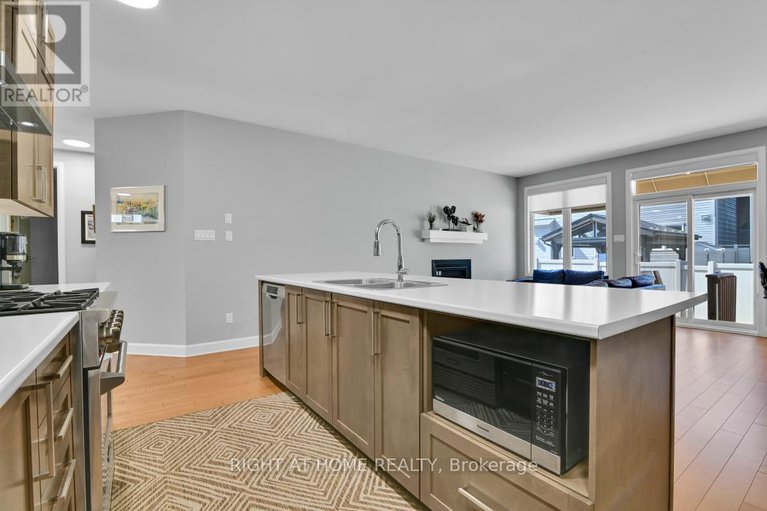 29582802/26-stickleback-way/avalon-west/ottawa/ontario/K4A1K9_9