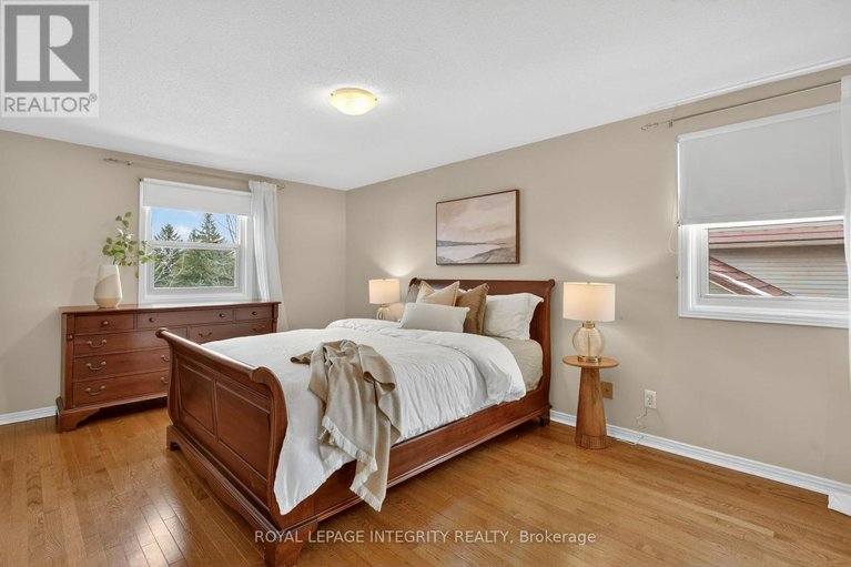 29488935/6020-vineyard-drive/convent-glen/ottawa/ontario/K1C2M5_18