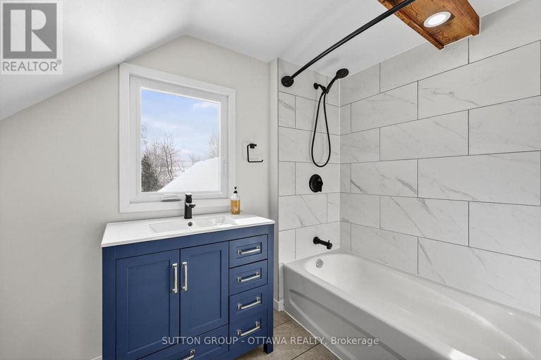 29102414/532-st-jean-street/town-of-rockland/clarence-rockland/ontario/K4K1K6_29