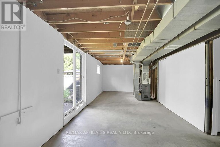 29024113/23-tamblyn-crescent/katimavik/ottawa/ontario/K2L3A5_32