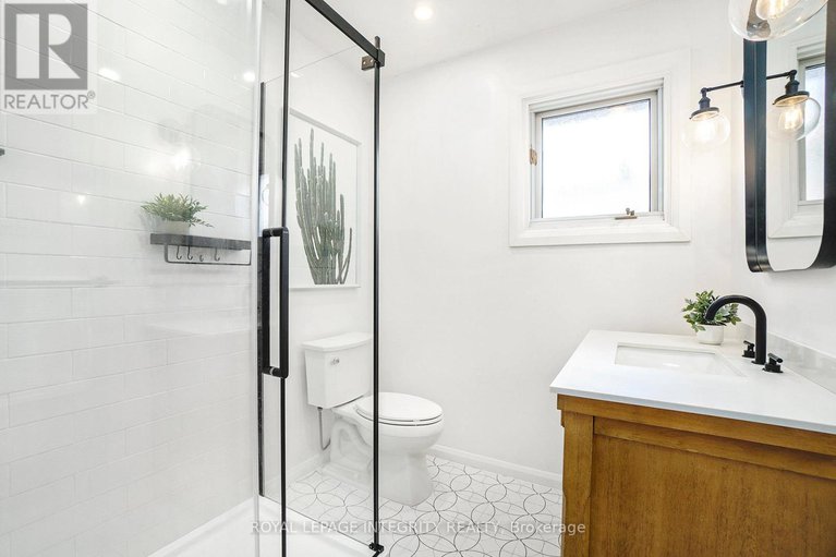 28970777/1317-ferguson-street/bel-air-heights/ottawa/ontario/K2C2K5_20