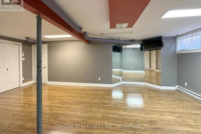 29592563/35-blue-heron-court/rockcliffe/ottawa/ontario/K1L8J7_42