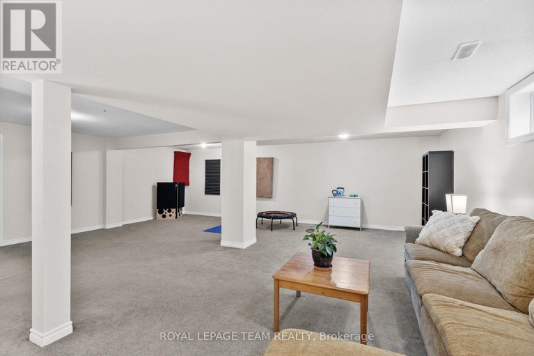 28525095/29-shining-star-circle/stittsville-south/ottawa/ontario/K2S2B4_38