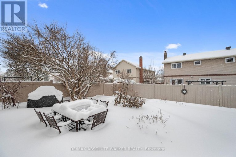 29426373/944-raftsman-lane/convent-glen/ottawa/ontario/K1C2V8_42