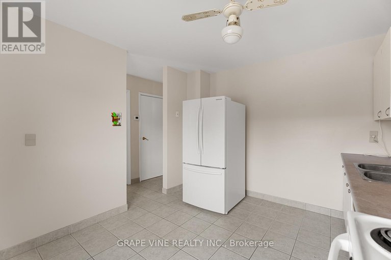 28628810/31-2671-pimlico-crescent/emerald-woodssawmill-creek/ottawa/ontario/K1T2A6_10