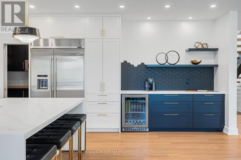 28879793/521-leimerk-court/manotick-village-manotick-estates/ottawa/ontario/K4M0E8_13