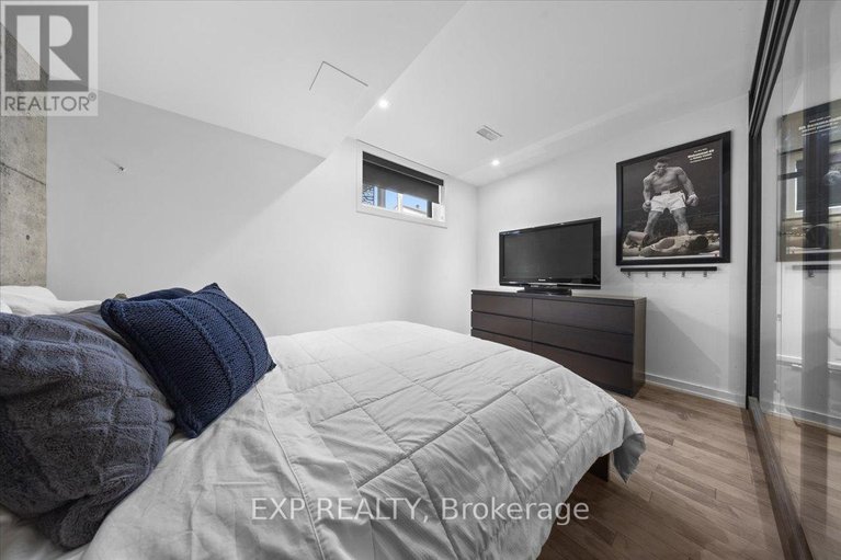 29639799/769-brian-good-avenue/riverside-southgloucester-glen/ottawa/ontario/K4M0E3_27