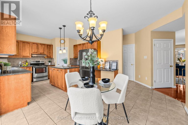 29458293/522-kentmare-crescent/strandherd/ottawa/ontario/K2J5P3_13