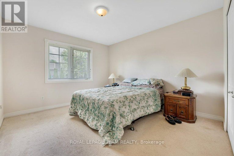 28851988/2120-trailwood-drive/north-gower/ottawa/ontario/K0A2T0_27