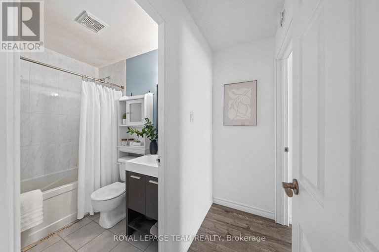 29427975/2501-1785-frobisher-lane/riverview-park/ottawa/ontario/K1G3T7_28