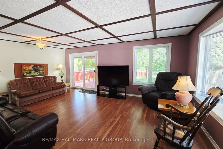 28635855/266-baldwin-street/constance-bay/ottawa/ontario/K0A3M0_8