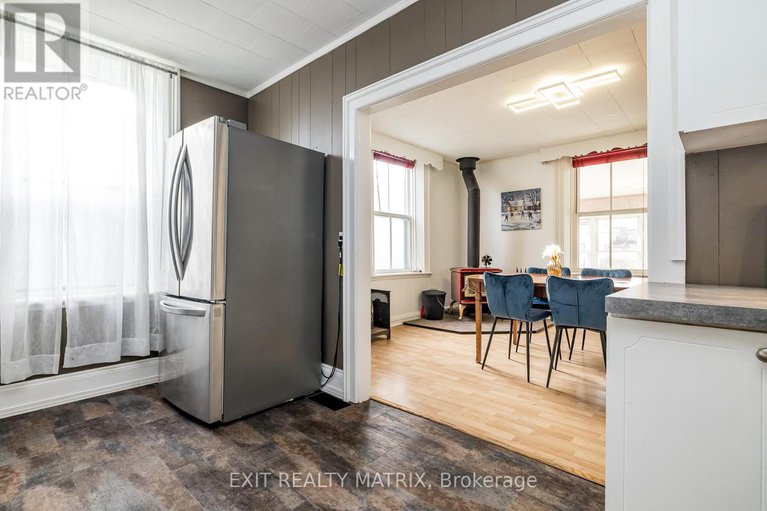 29086083/107-george-street/lanark-highlands-lanark-village/lanark-highlands/ontario/K0G1K0_12