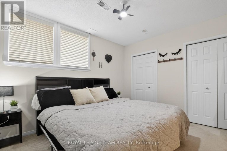 29582618/255-deercroft-avenue/longfields/ottawa/ontario/K2J5J9_16