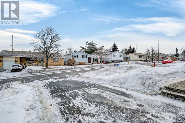 29598336/280-therese-avenue/town-of-rockland/clarence-rockland/ontario/K4K1G9_3