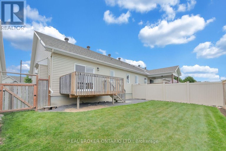 28835810/12-abbey-crescent/village-of-russell/russell/ontario/K4R0B5_34
