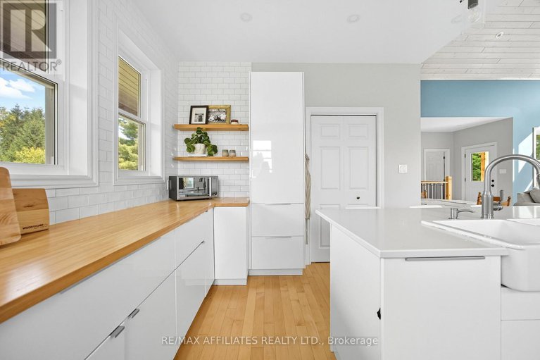 28901435/267-roberts-road/lanark-highlands-lanark-village/lanark-highlands/ontario/K0G1K0_11