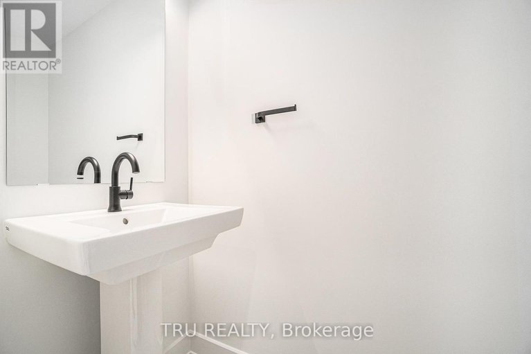 28228942/953-cologne-street/embrun/russell/ontario/K0A1W0_5