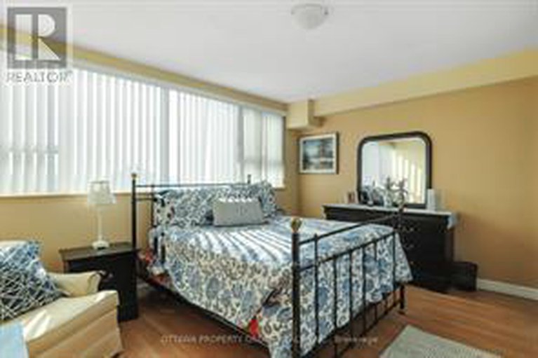 29078374/913-555-brittany-drive/viscount-alexander-park/ottawa/ontario/K1K4C5_15