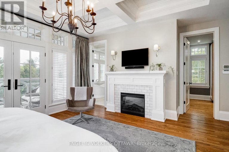 28062589/5651-herwig-place/manotick-south-to-roger-stevens/ottawa/ontario/K4M1B3_22