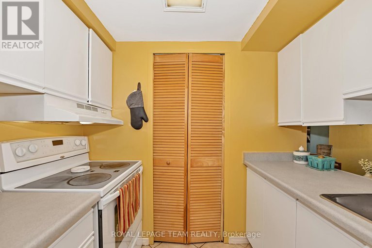 28418448/307-202-hinchey-avenue/mechanicsville/ottawa/ontario/K1Y1L7_10