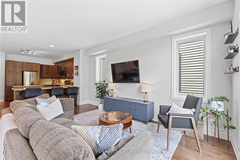 28528943/18-mccooeye-lane/stittsville-central/ottawa/ontario/K2S1B9_12