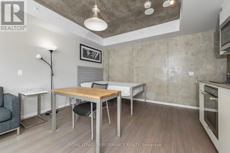 29665093/1118-105-champagne-avenue-s/west-centre-town/ottawa/ontario/K1S5E5_14