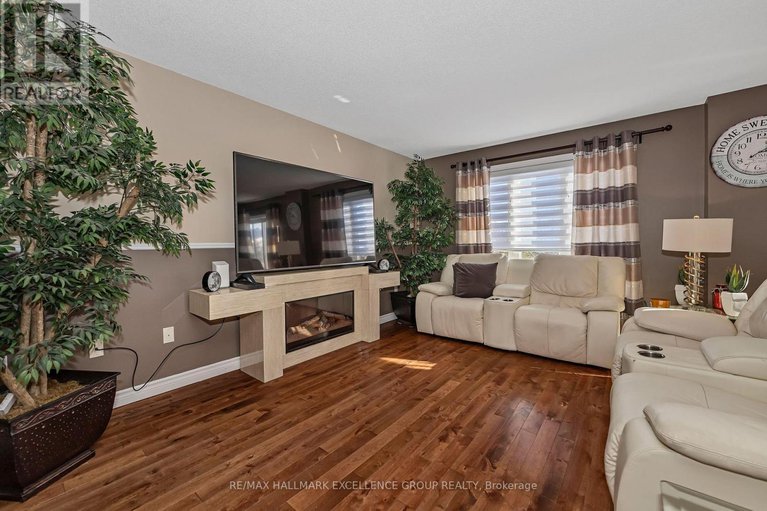 29375629/386-jasper-crescent/town-of-rockland/clarence-rockland/ontario/K4K0C7_6